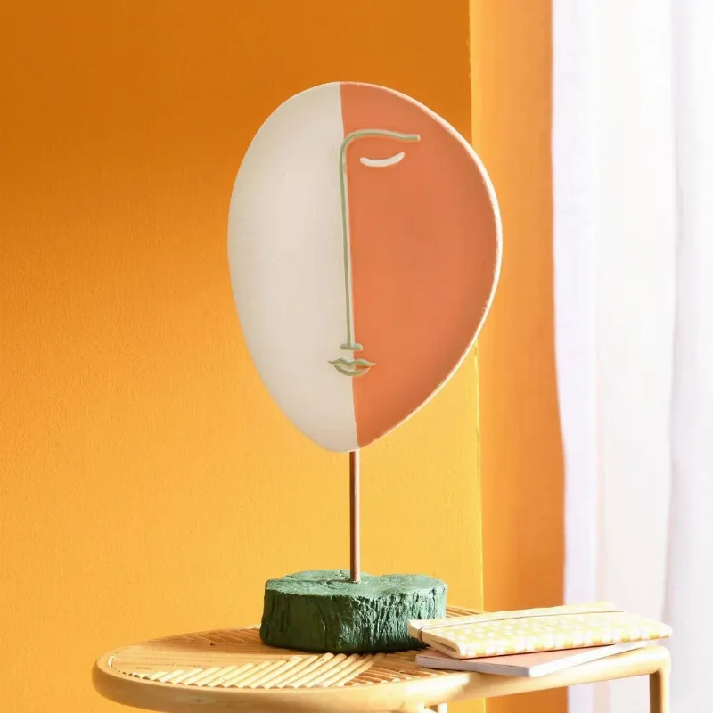 Sculpture contemporaine abstraite en drapé textile et résine